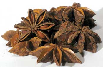 Whole star anise for spells, dried and aromatic, perfect for magical rituals and culinary uses.