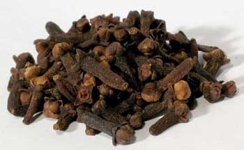 Dried whole cloves for spellwork from Wolf Moon Azure, ideal for magical rituals and recipes.